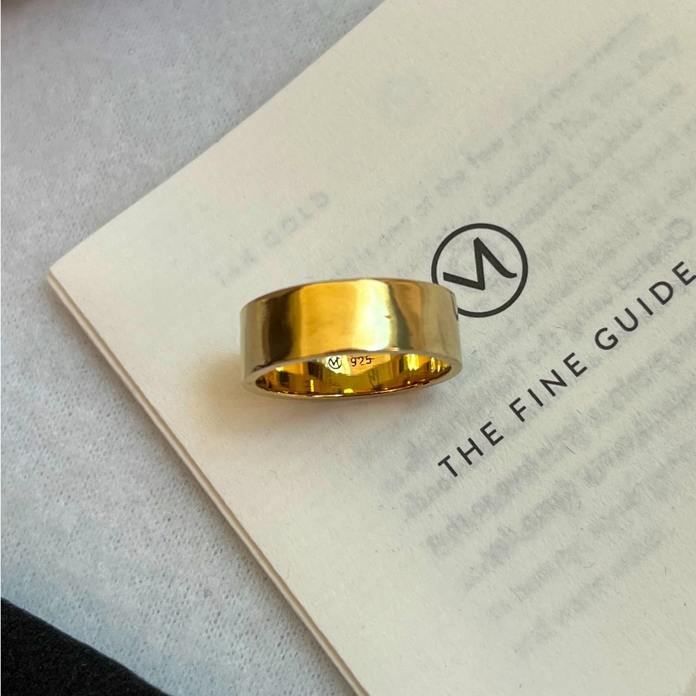 Mejuri Daily Stacker Ring in Gold size 5